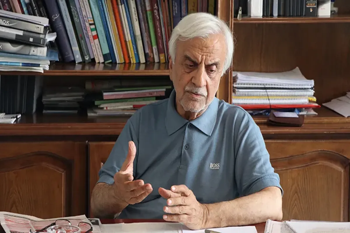 هاشمی طبا: مملکت با سیاست «من بمیرم تو بمیری» اداره می‌شود/وفاق هم همان «من بمیرم تو بمیری» است/اگر از برنامه‌های توسعه، فیلم طنز بسازند اسکار می گیرد!