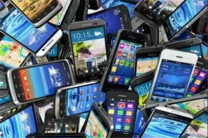 عبور ۲۱ هزار موبایل قاچاق از گمرک/ زوایای پنهان ابرپرونده رجیستری