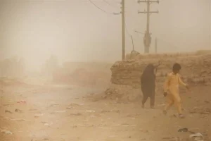 شدت گرفتن بادهای ۱۲۰ روزه در زابل