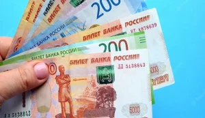 عوامل تاثیرگذار بر سقوط ارزش روبل/ بانک مرکزی روسیه جلسه اضطراری تشکیل داد