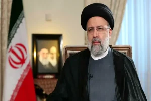 شهید رئیسی راه حل مشکلات کشور را در بازگشت به آرمان‌های انقلاب و عمل به اندیشه‌های امامین انقلاب می‌دانست