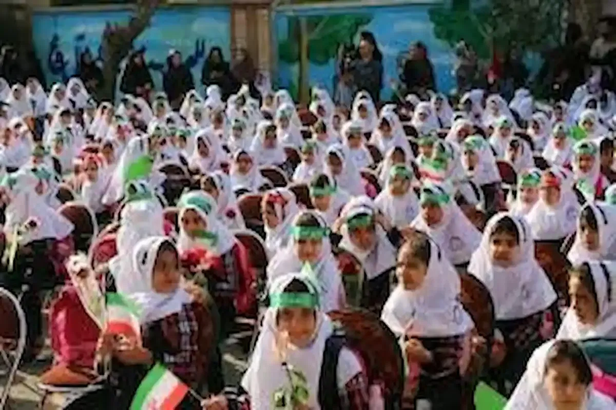 حدود ۴۰ درصد دانش آموزان مهارت‌ خواندن و نوشتن استاندارد را ندارند