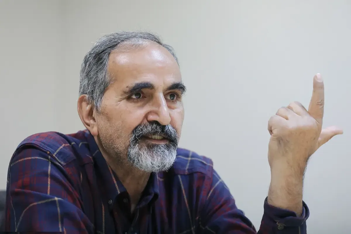 یک کشور جعلی به میدان آمده و به فروپاشی ایران فکر می‌کند