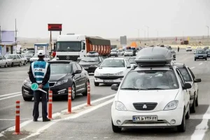 مسافران سفرهای جاده‌ای بخوانند