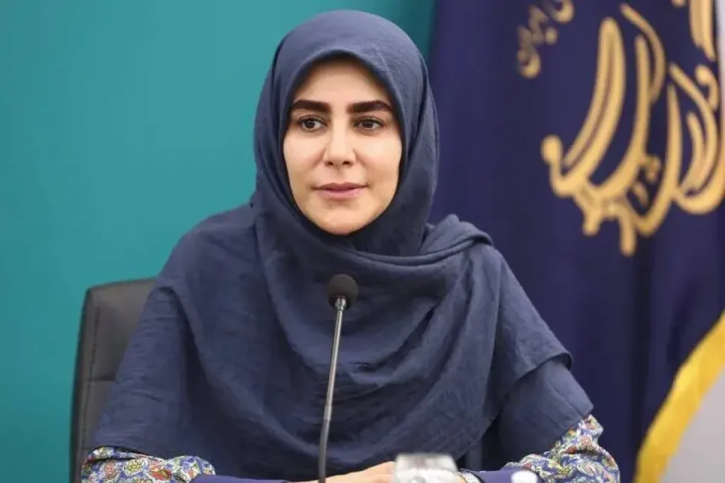 نادره رضایی ak3495 1200x800
