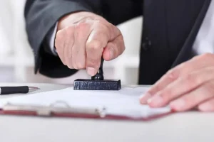 چرا قانون ثبت رسمی معاملات املاک اجرا نمی‌شود؟