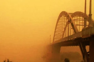 ادارات و مدارس در آبادان و خرمشهر به دلیل آلودگی هوا تعطیل شد