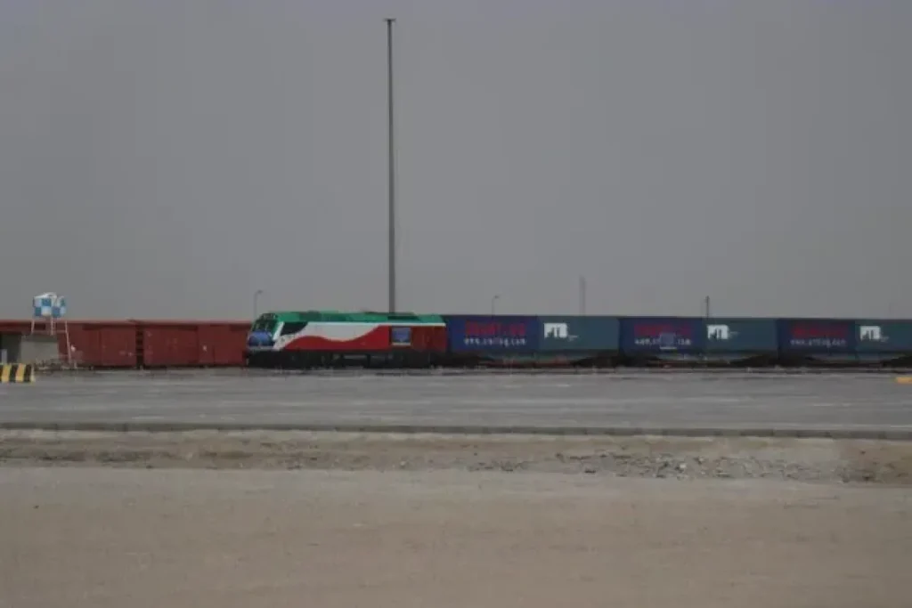 63471399 ak2271 ak2762 1200x800
