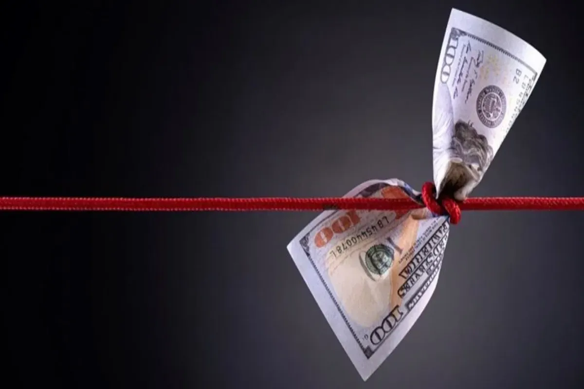 پیش بینی قیمت دلار ۱۷ اردیبهشت ۱۴۰۴ / دلار 2 هزار تومان ارزان شد