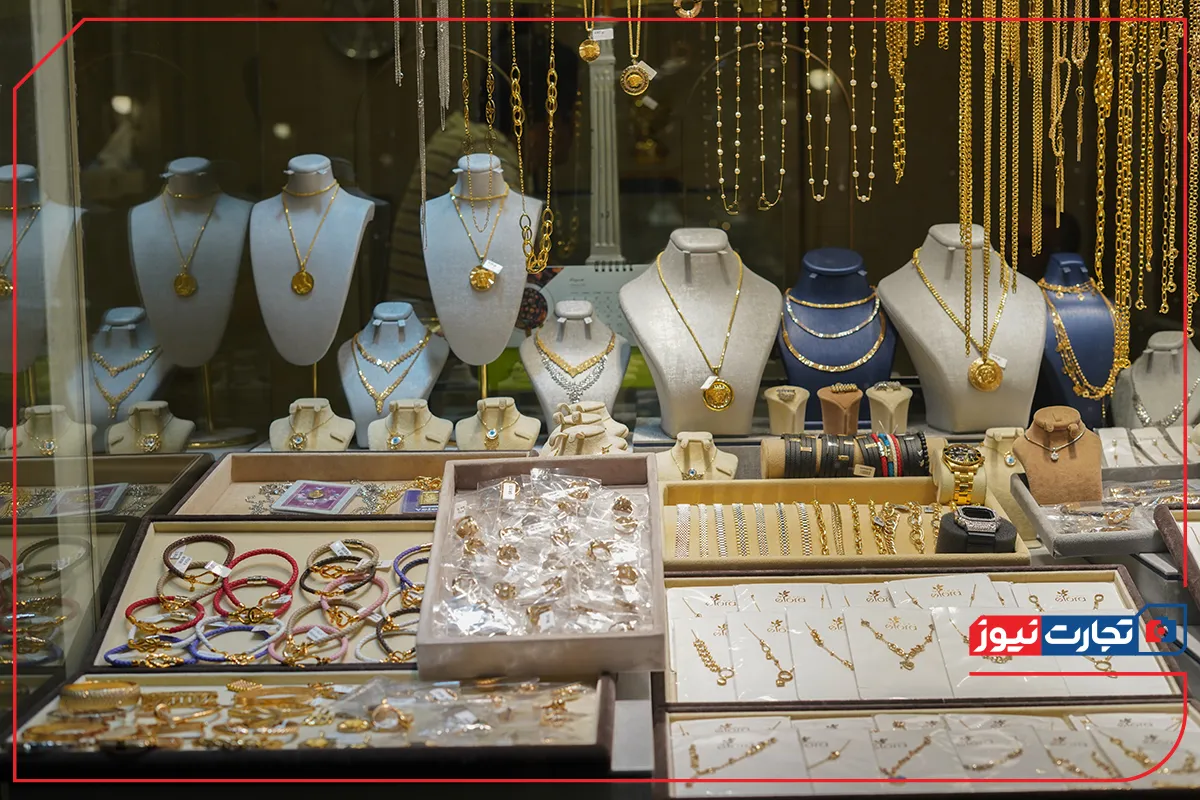قیمت طلا و سکه امروز یکشنبه ۴ خرداد ۱۴۰۴ / دلار در غیبت اونس، بازار طلا را ریزشی کرد