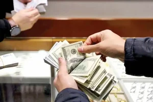 پیش بینی قیمت دلار ۲۵ اردیبهشت ۱۴۰۴ / دلار در ترافیک دیپلماسی آچمز شد