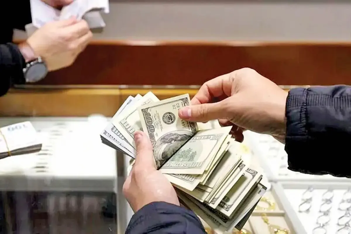 پیش بینی قیمت دلار ۲۵ اردیبهشت ۱۴۰۴ / دلار در ترافیک دیپلماسی آچمز شد