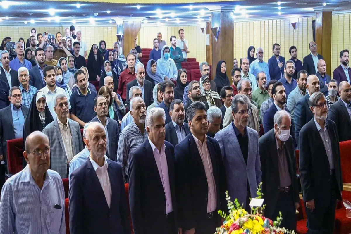 در بزرگداشت دکتر فرشاد مومنی: میراثی از صداقت و اندیشه انتقادی