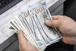 پیش بینی قیمت دلار ۸ خرداد ۱۴۰۴ / دلار فریز شد