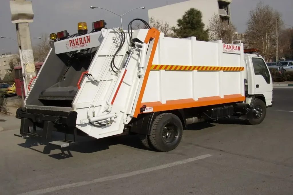 ماشین حمل زباله ak8658