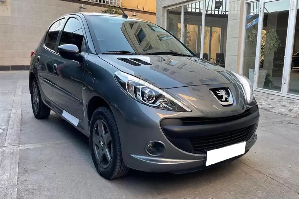 پژو 207 اتوماتیک از قله یک میلیارد تومانی عبور کرد + مشخصات