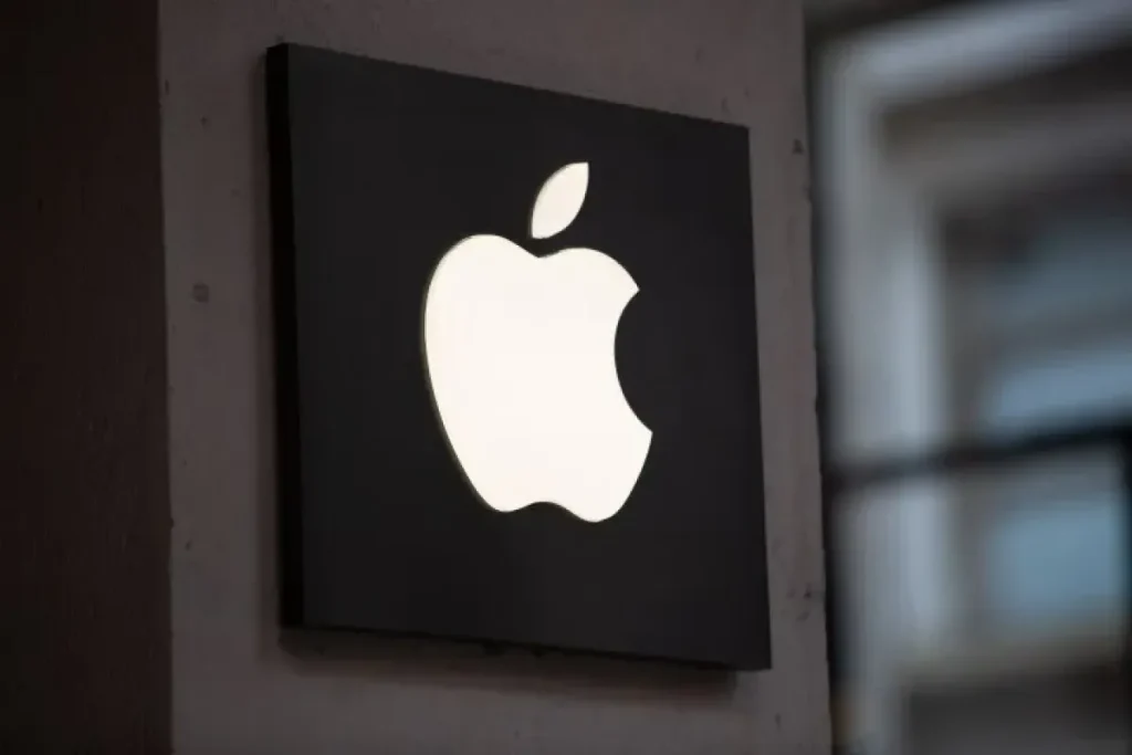 Apple logo Getty ak8809 ak6561 1200x800
