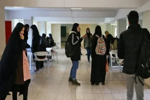 شرکت در آزمون پایان ترم اجباری نیست / اکثر آزمون‌ها با یک هفته تاخیر برگزار می‌شود