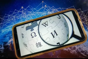 ویکیپدیا آزمایش خلاصه‌سازی با هوش مصنوعی را متوقف کرد