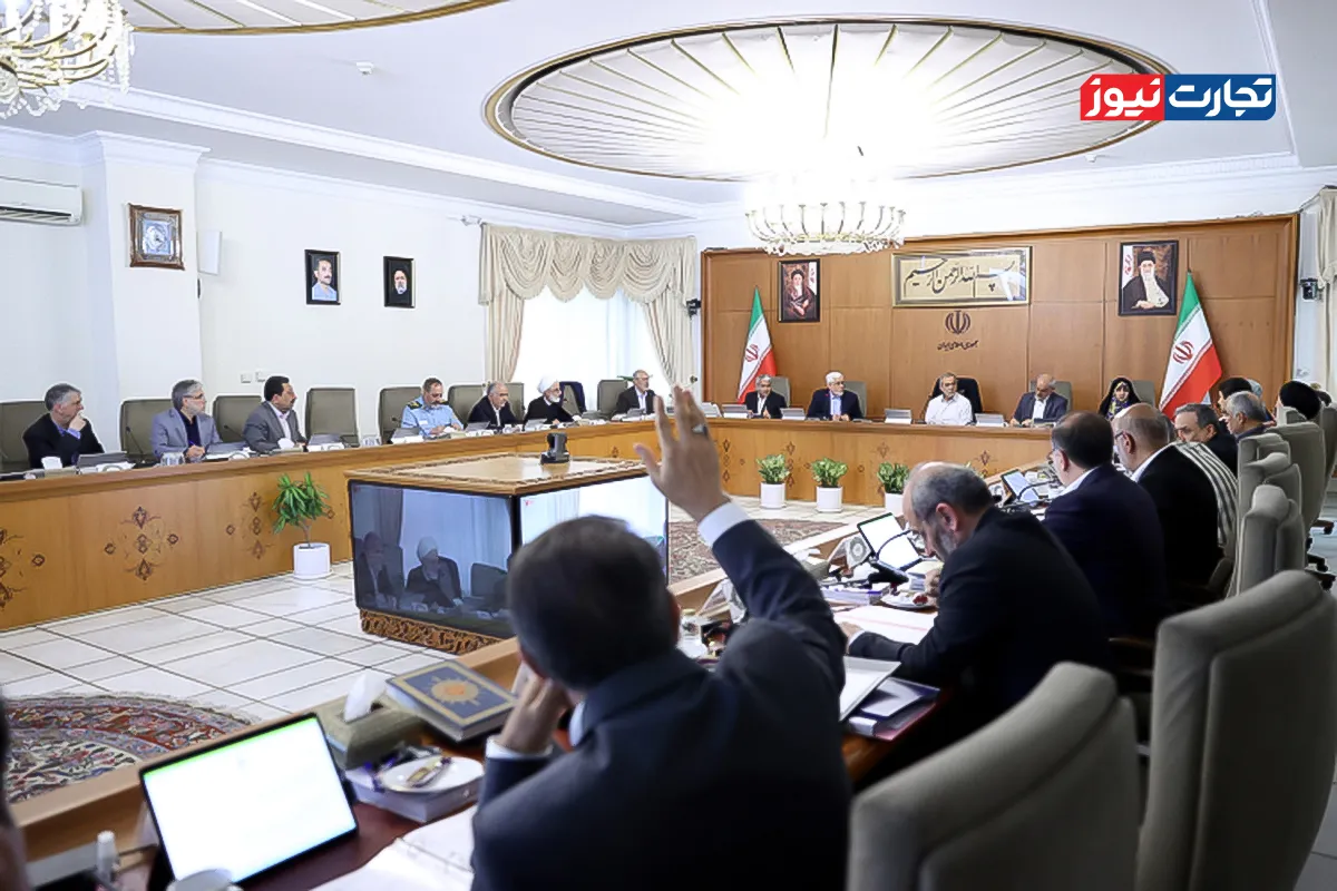 چالش جدید دولت و مجلس؛ انتخاب وزیر اقتصاد بعد از پایان مهلت قانونی / آیا دولت امروز وزیر اقتصاد را به مجلس معرفی خواهد کرد؟