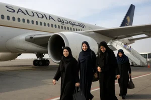 پرواز رفت و برگشت مشهد – استانبول؛ تجربه مسافران مذهبی و گردشگران