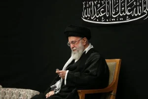 واکنش ظریف به حضور رهبری در مراسم عزاداری