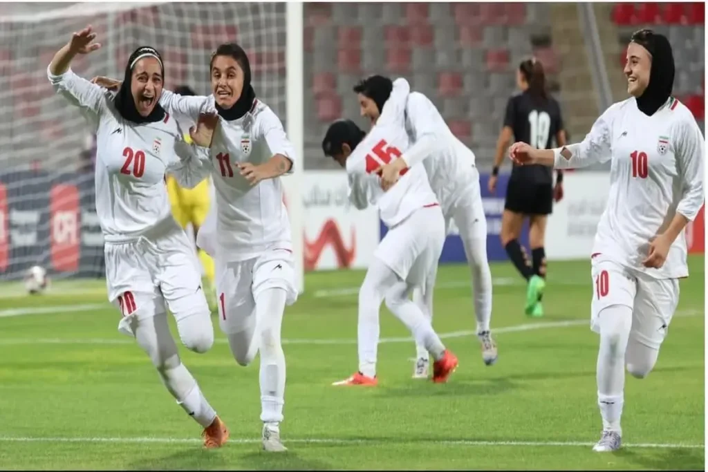 فوتبال زنان ak3698