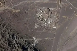 نیویورک‌تایمز: ایران دیگر نطنز و فردو را بازسازی نمی‌کند؛ انبوهی از کارگاه‌های کوچک در سراسر کشور پراکنده خواهد شد
