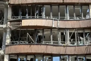 آغاز مقاوم سازی ۶۰ واحد مسکونی آسیب دیده از جنگ در تهران