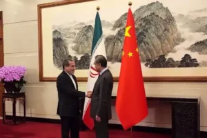 واکنش چین به اقدام سه کشور اروپایی در فعال‌سازی «اسنپ‌بک»: پرونده هسته‌ای ایران در مرحله حساسی قرار دارد؛ باید گفت‌و‌گو‌ها و مذاکرات از سر گرفته شود