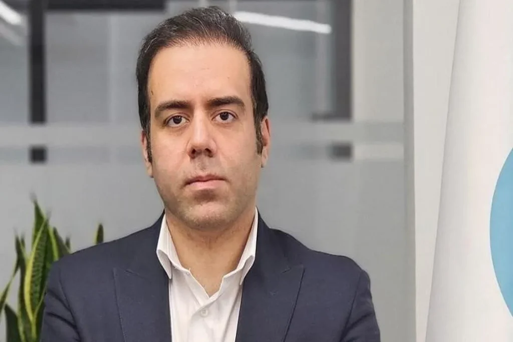 محمدرضا آقامحمد سمسار، رییس هیئت مدیره سبدگردان سرزمین ak3476
