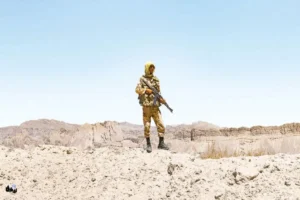 فروش خدمت سربازی؛ حاکمیت سرمایه بر عدالت اجتماعی / کسری بودجه دولت دلیل اصلی فروش دوباره خدمت سربازی است؟