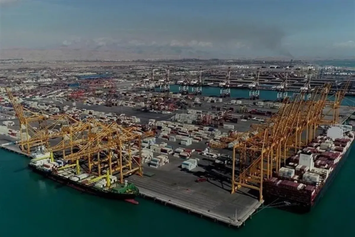 بندر شهیدرجایی به‌عنوان دروازه طلایی ایران در خلیج فارس به‌شمار می‌رود