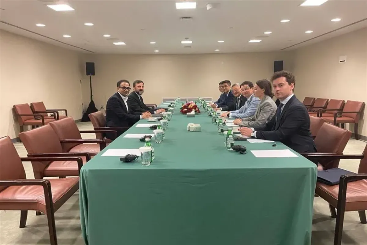 غریب آبادی با سفرای چین و روسیه درباره قطعنامه ۲۲۳۱ رایزنی کرد