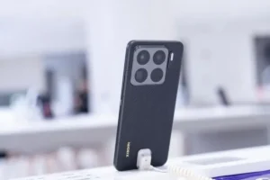 رقابت شیائومی با اپل با عرضه گوشی هوشمند جدید خود
