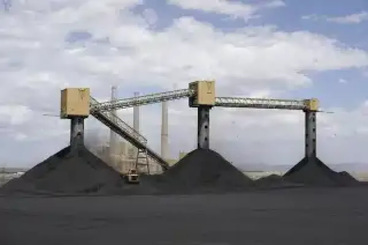 استفاده دولت ترامپ از اختیارات اضطراری برای نیروگاه‌های زغال‌سوز