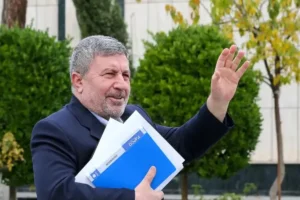 حضرتی: مهم‌ترین وظیفه ما ایجاد امید برای مردم است