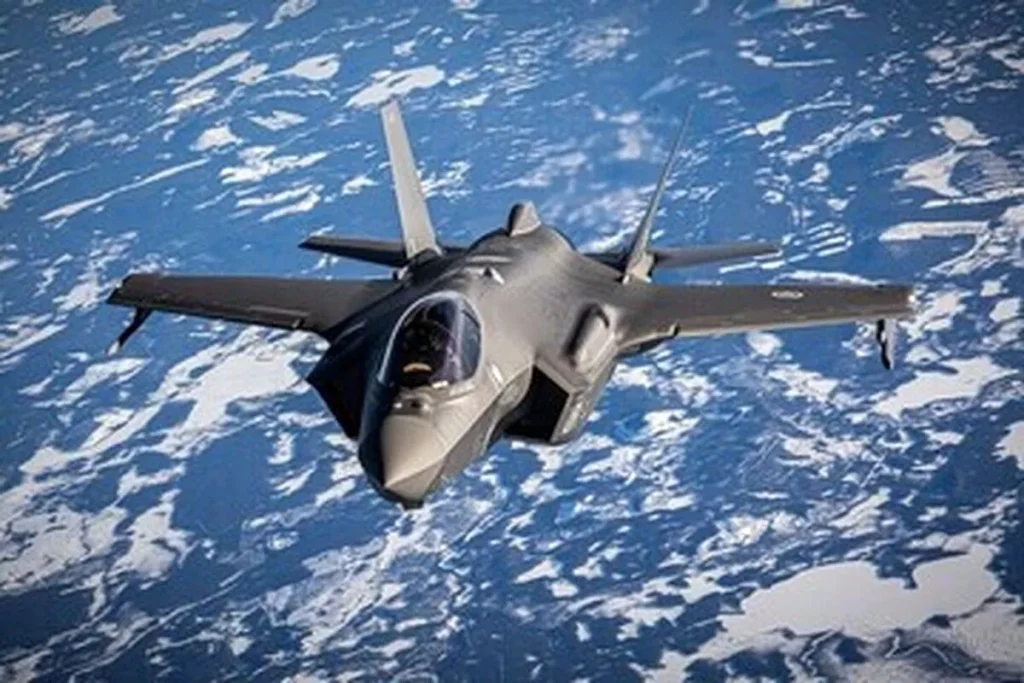 جنگنده ak1172