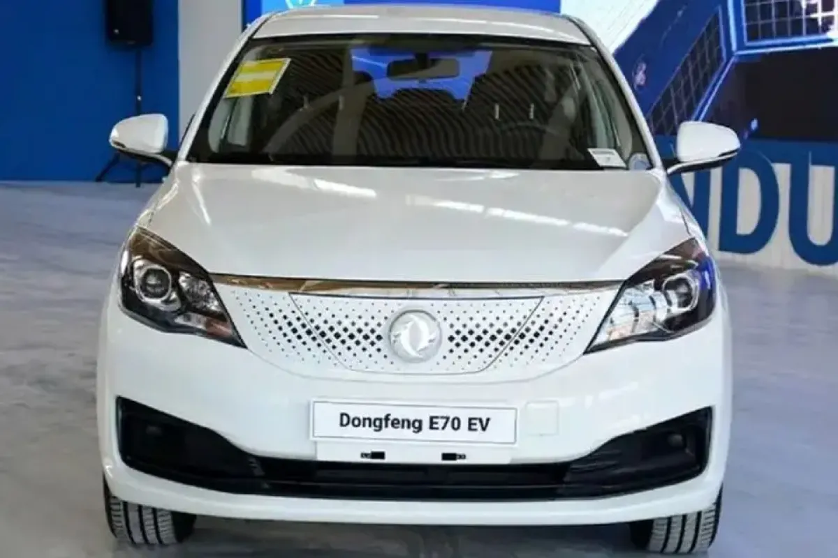 شرایط عرضه محصول جدید ایران خودرو اعلام شد/ قیمت دانگ فنگ E70