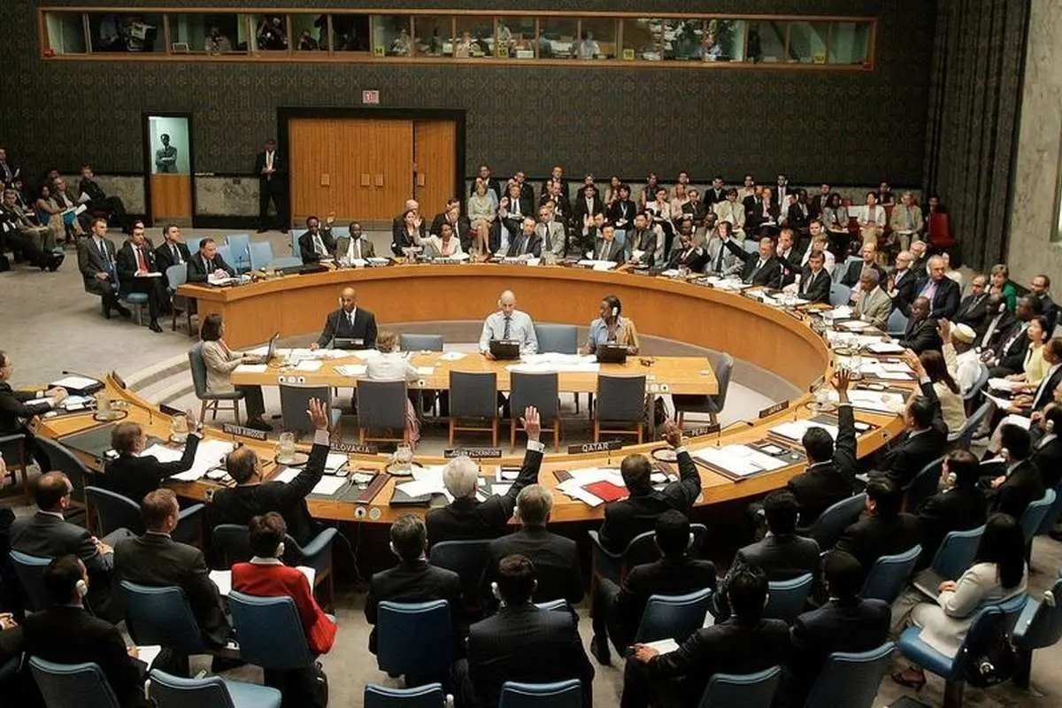 آخرین فرصت برای دیپلماسی / در صورت رد قطعنامه پیشنهادی روسیه و چین در شورای امنیت، روند بازگشت تحریم‌های ایران کلید می‌خورد