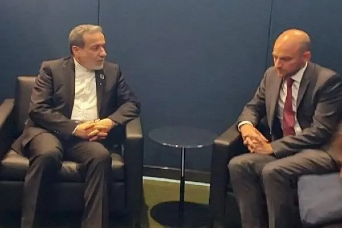 وزرای امور خارجه ایران و فرانسه دیدار کردند