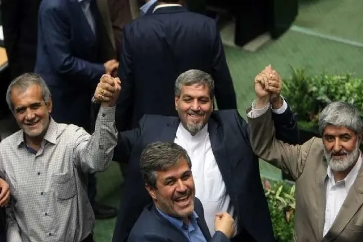 پیشنهاد کواکبیان به پزشکیان: با ترامپ ملاقات کنید