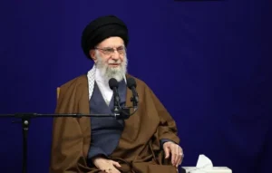 رهبر انقلاب: نوآوری علمی و اندیشه سیاسی دو ویژگی برجسته علامه نائینی است