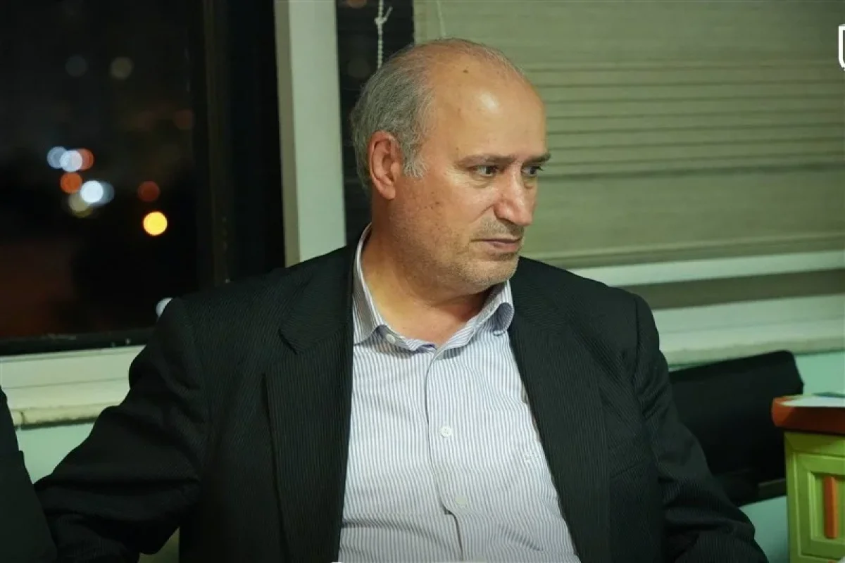 تاج با سردار آزمون تماس گرفت