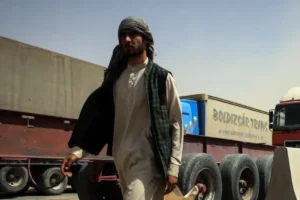 از سر گرفته شدن تردد ناوگان حمل و نقل در مرز دوغارون