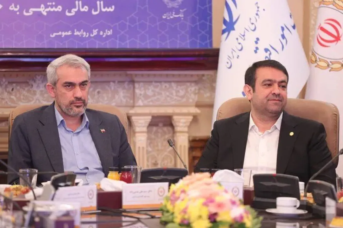 وزیر اقتصاد: بانک‌ها مشکل کفایت سرمایه را حل کنند