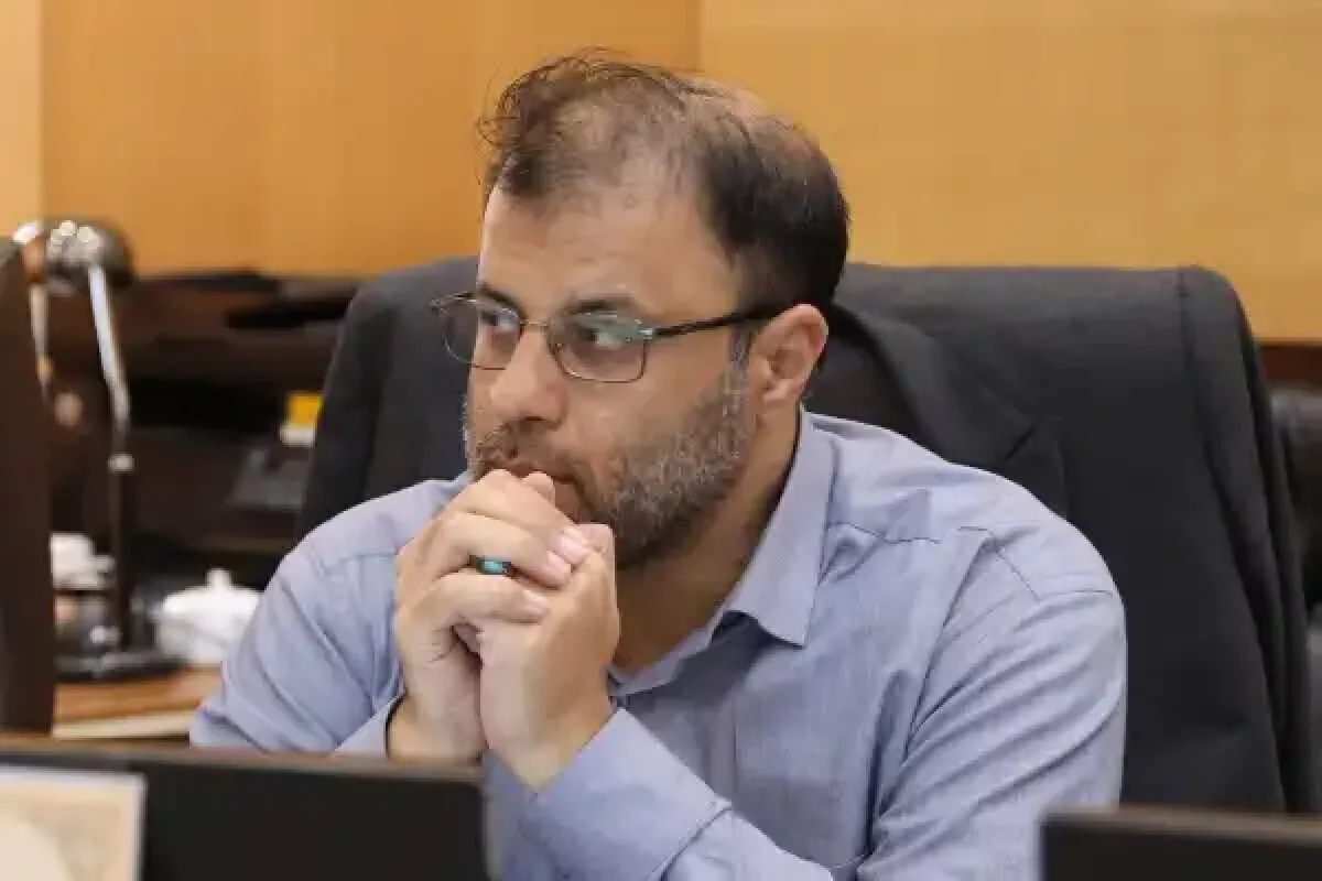 انتقاد ظهوریان، نماینده مجلس: سفارت‌خانه‌های ایران در کشور‌های دیگر، تبدیل شده به محل گذران دوران بازنشستگی شخصیت‌های سیاسی