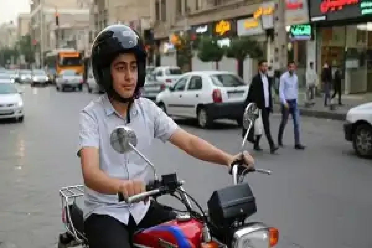 آغاز صدور گواهینامه موتورسیکلت برای نوجوانان ۱۶ ساله