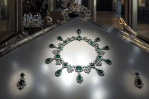 ماجرای ازدواج اجباری زن دوم ناپلئون که جواهراتش در موزه لوور به سرقت رفت