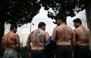 ورود «شر خر»ها به بازار فضای مجازی/ پرداخت مبالغ کلان برای رو کم کنی!